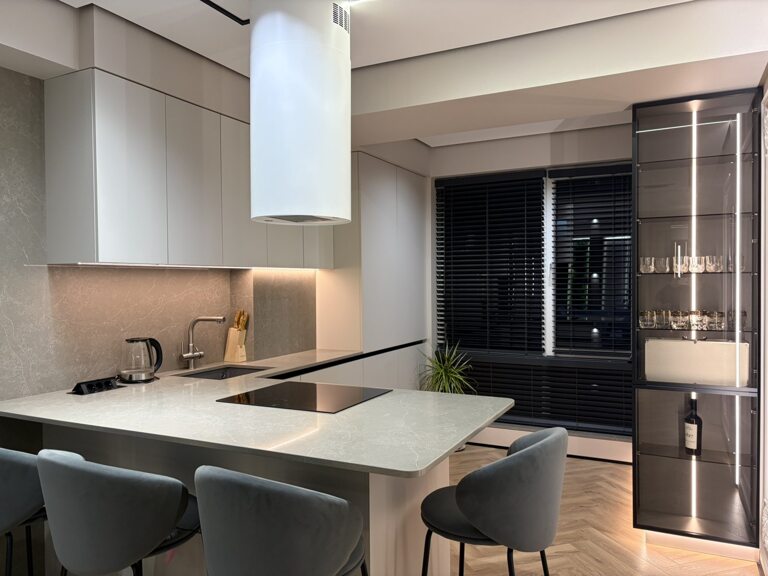 BUCATARIA N:31 gallery image #2